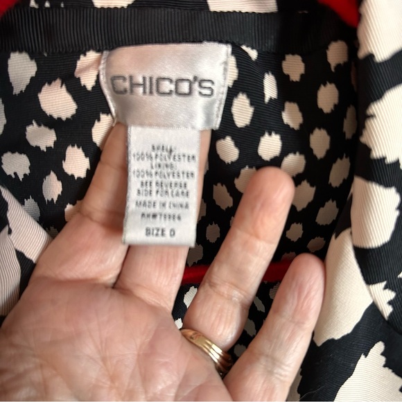 O-21 Chico’s Black & White Spotted Swing Coat sz 0 - Picture 3 of 6